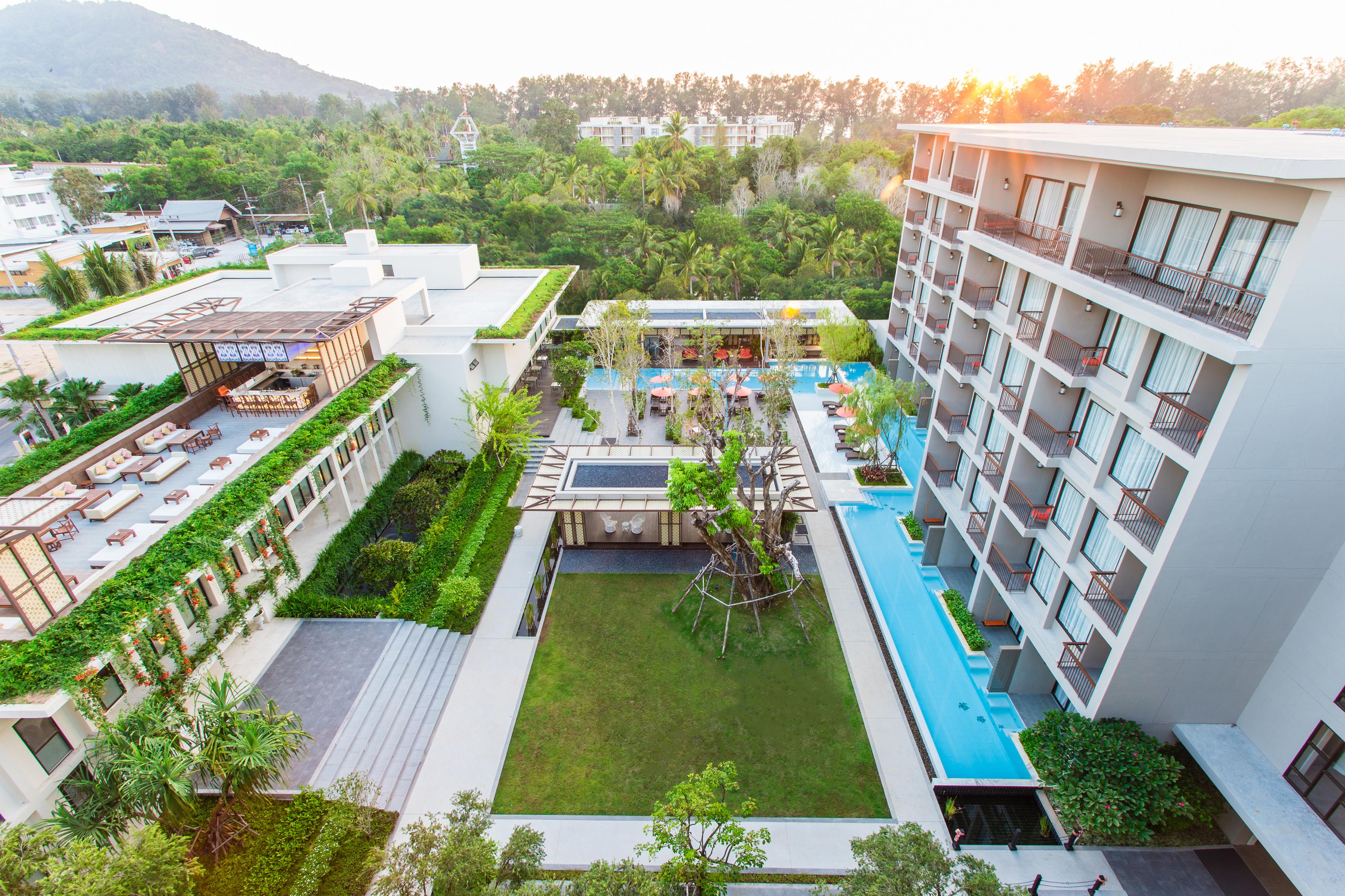 Proud Phuket Hotel, Naiyang Beach Exterior foto